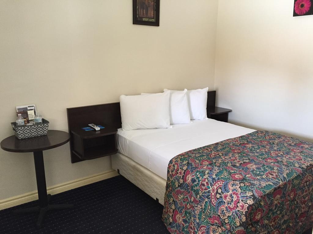 Mayfair Motel Inyokern Εξωτερικό φωτογραφία