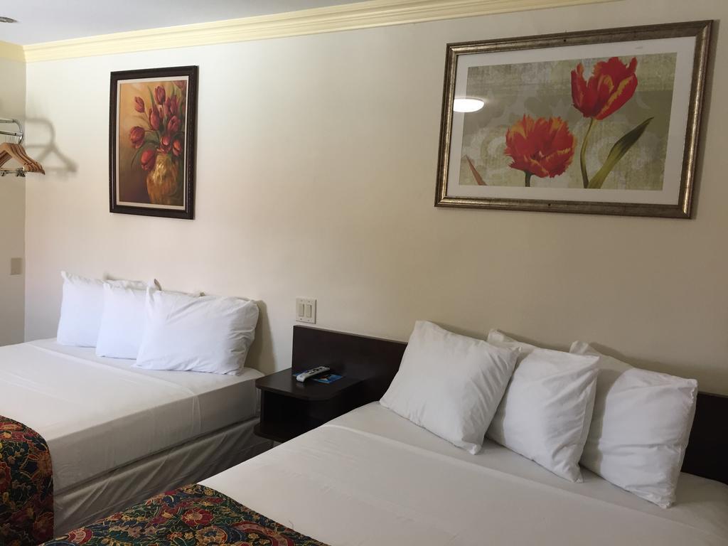 Mayfair Motel Inyokern Εξωτερικό φωτογραφία
